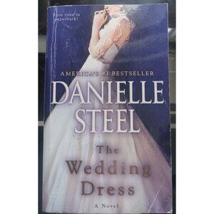 The Wedding Dress by Danielle Steel – Hardcover VG